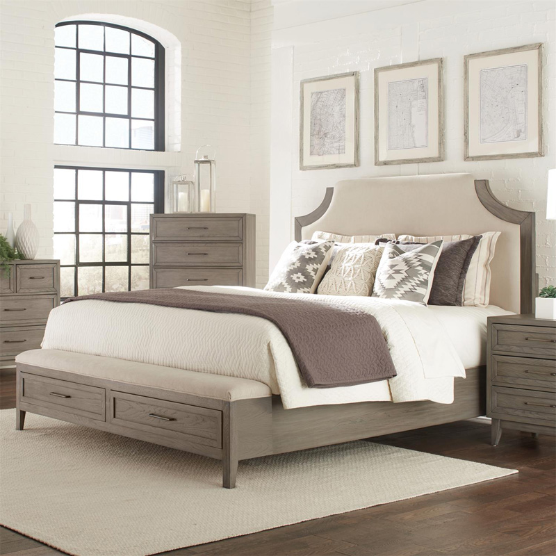 Riverside 46170 Vogue Upholstered Bed with Storage Bench Footboard