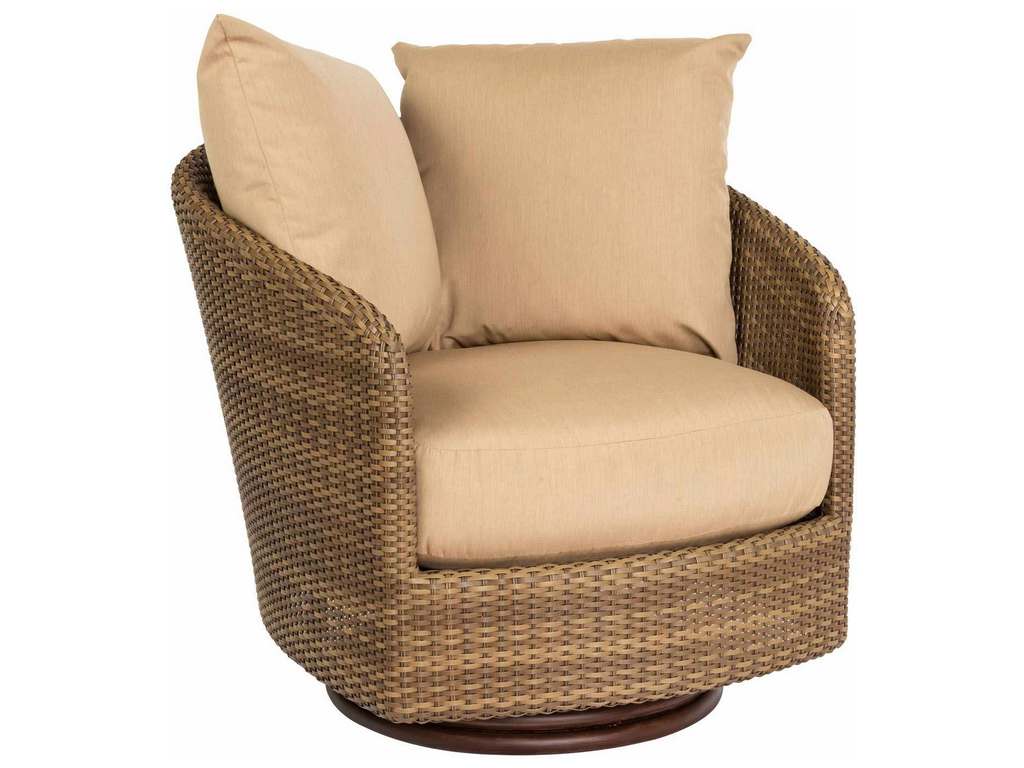 Woodard S507015 Saddleback Swivel Lounge Chair