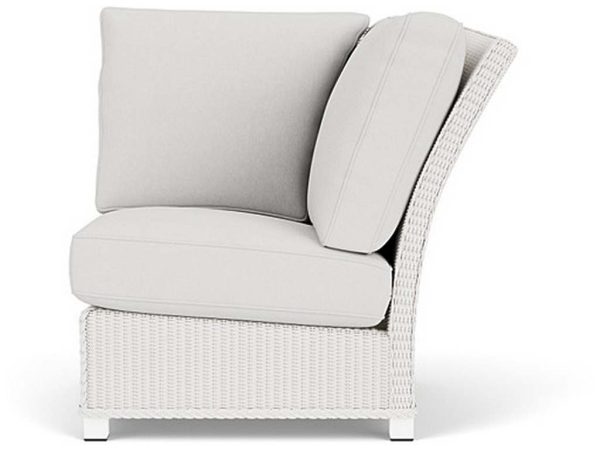 Lloyd Flanders 15054 Hamptons Corner Sectional