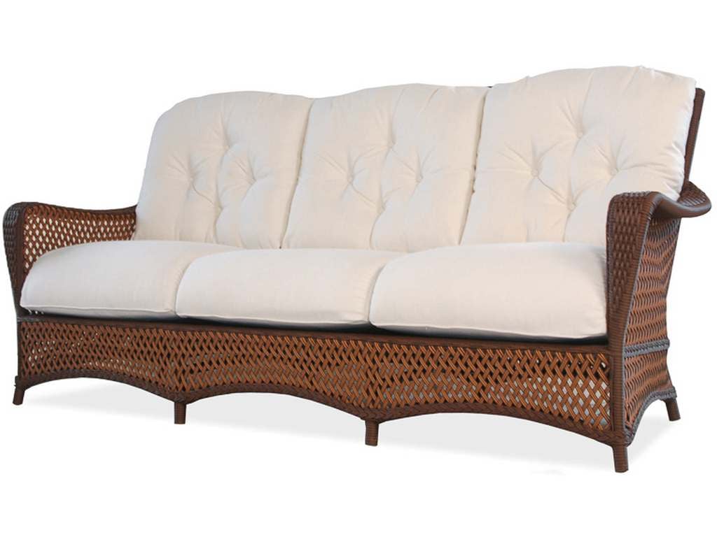 Lloyd Flanders 71355 Grand Traverse Sofa