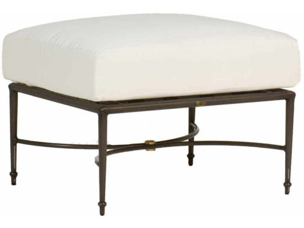 Summer Classics 3666 Roma Ottoman