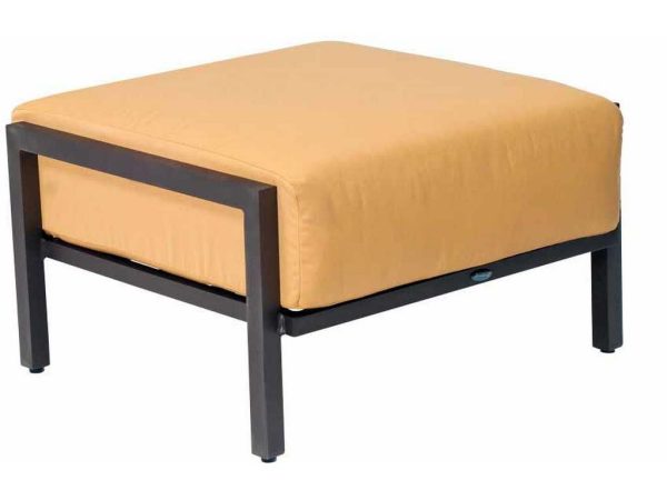Woodard 3Z0486 Salona Ottoman