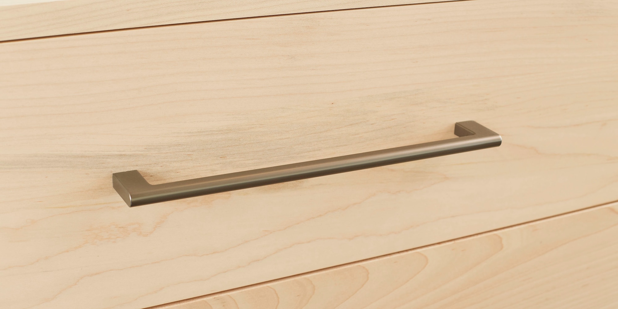 Bassett Furniture 2328-0251-CBBNPULL Parkway Chest Bassett Furniture 2328-0251-CBBNPULL Parkway Chest