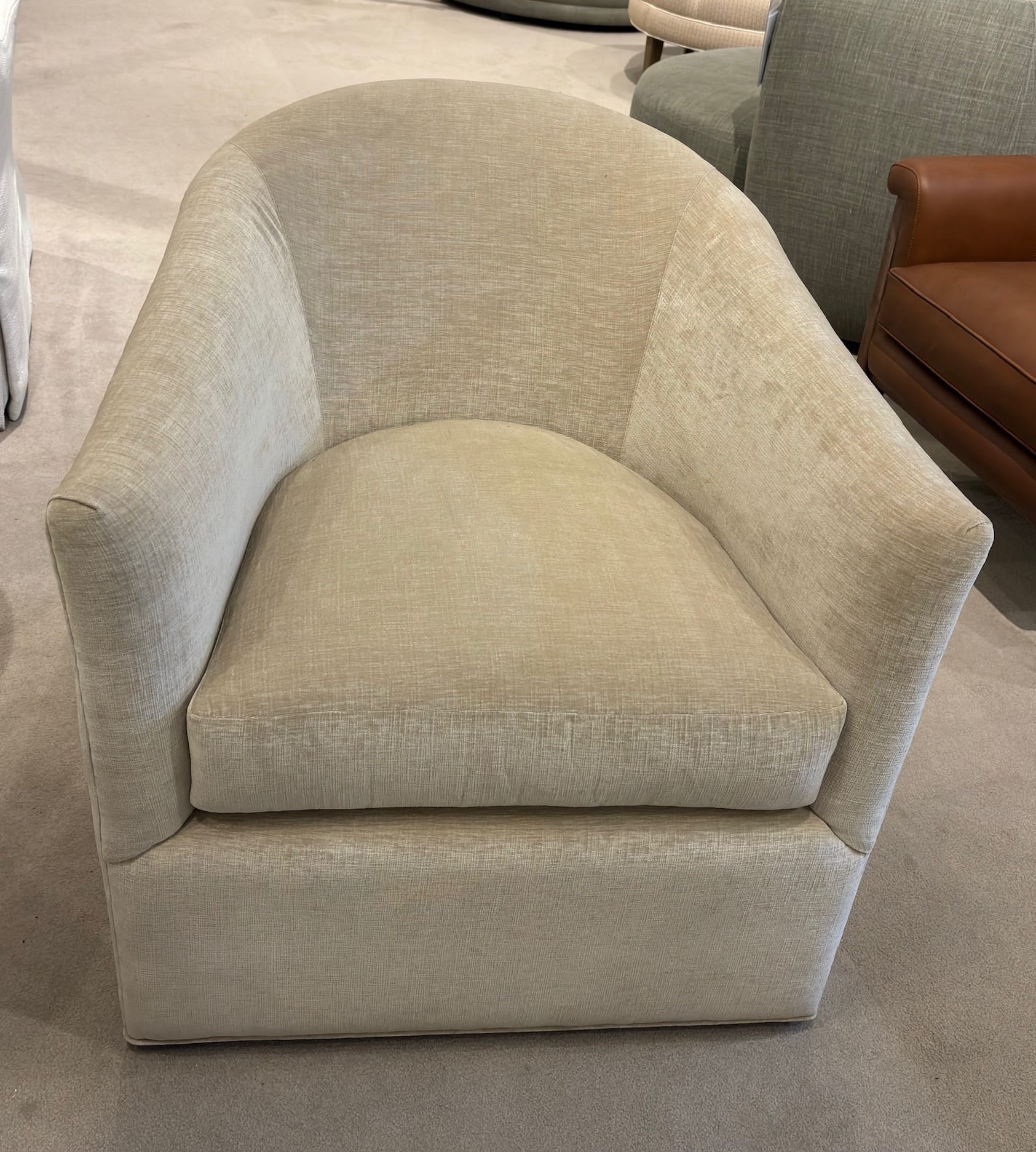 Jessica Charles 526-S/34 Bledsoe Swivel Chair