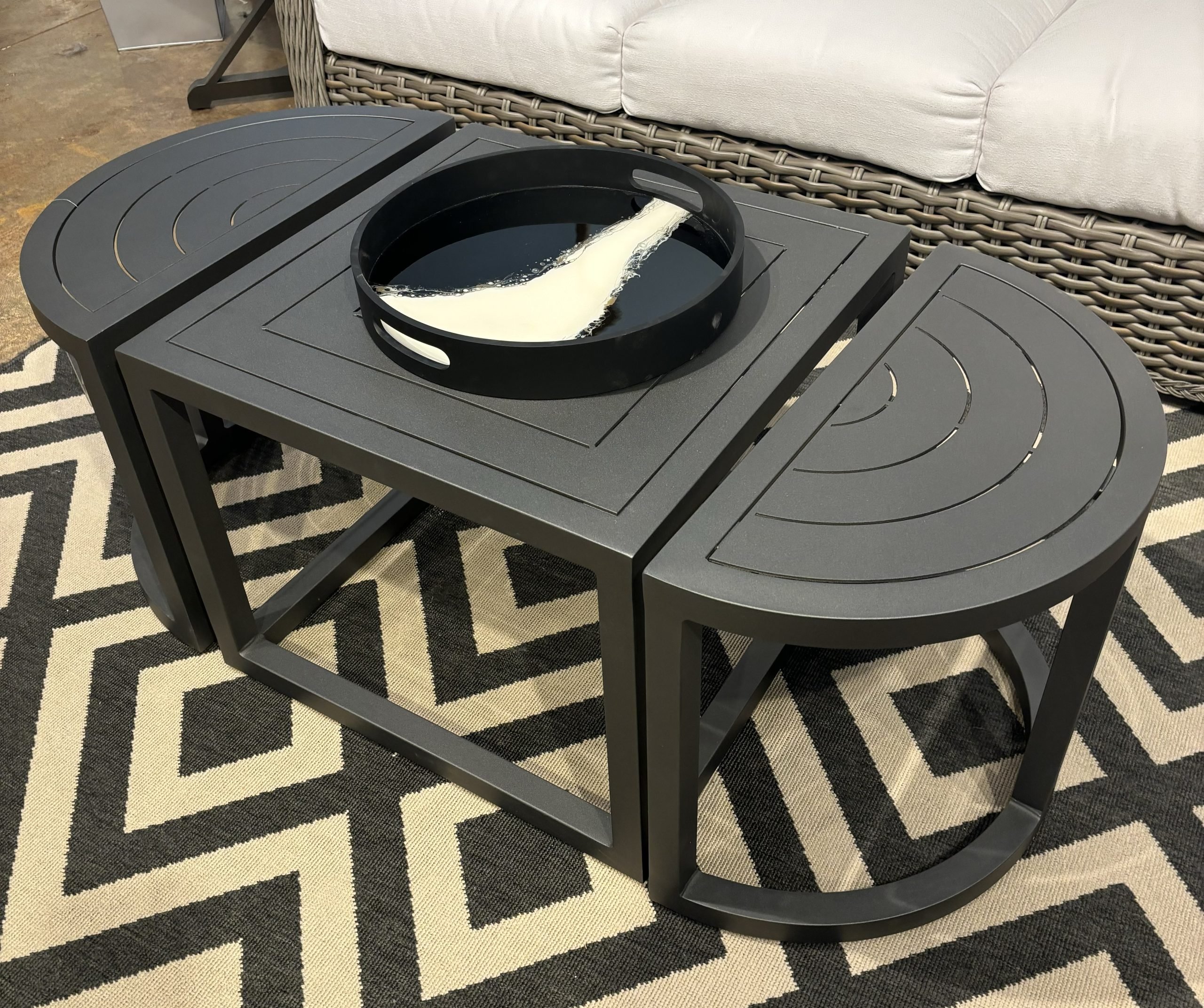 Lane Venture 455-65 Tea Table