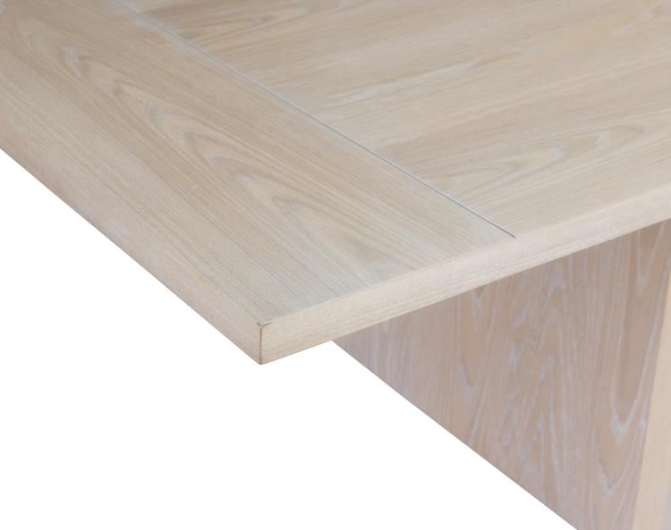 Hickory Chair HC1348-70 Lancaster Dining Table Hickory Chair HC1348-70 Lancaster Dining Table