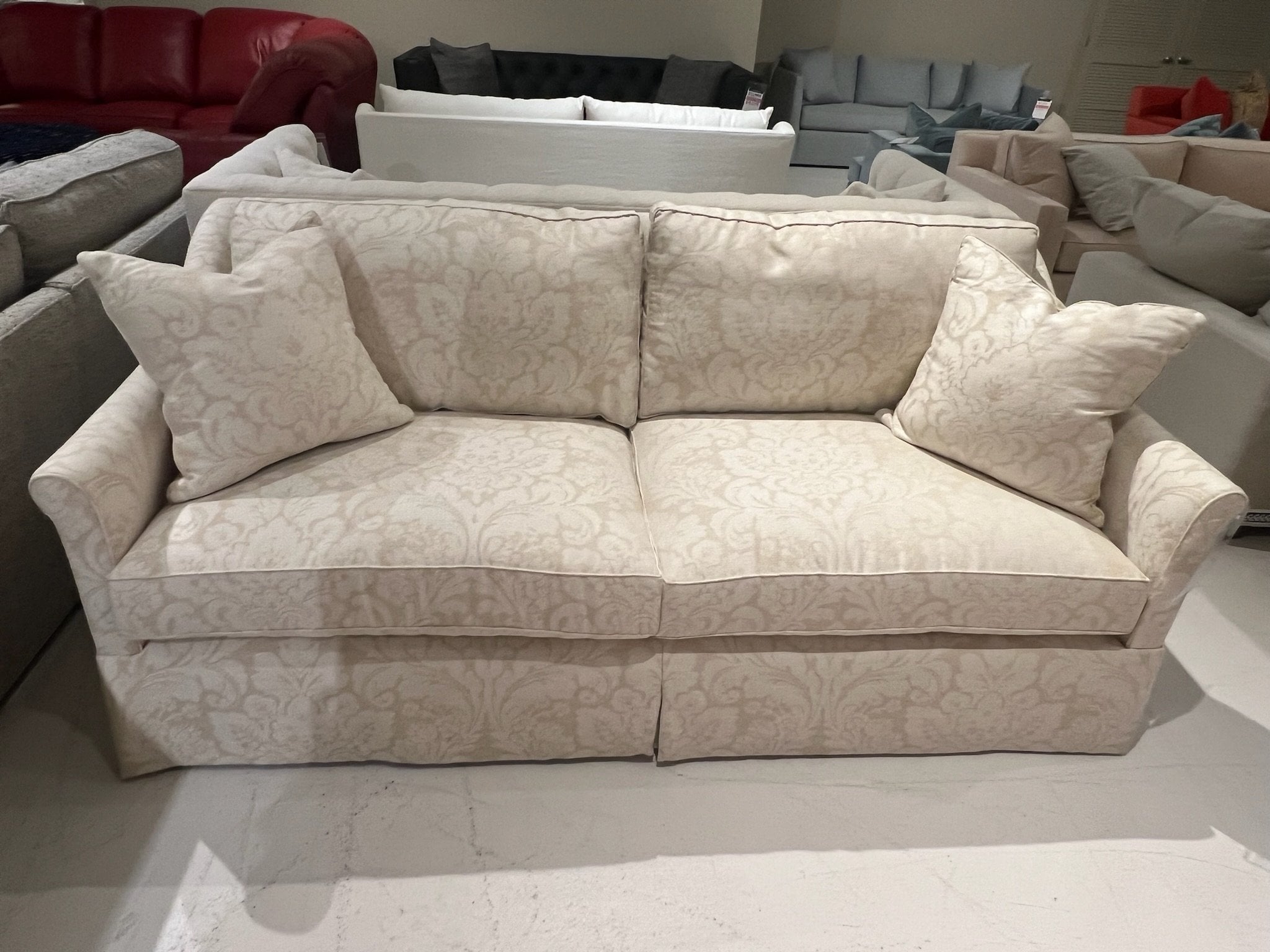 HIghland House 1582-84/260 Verona Sofa