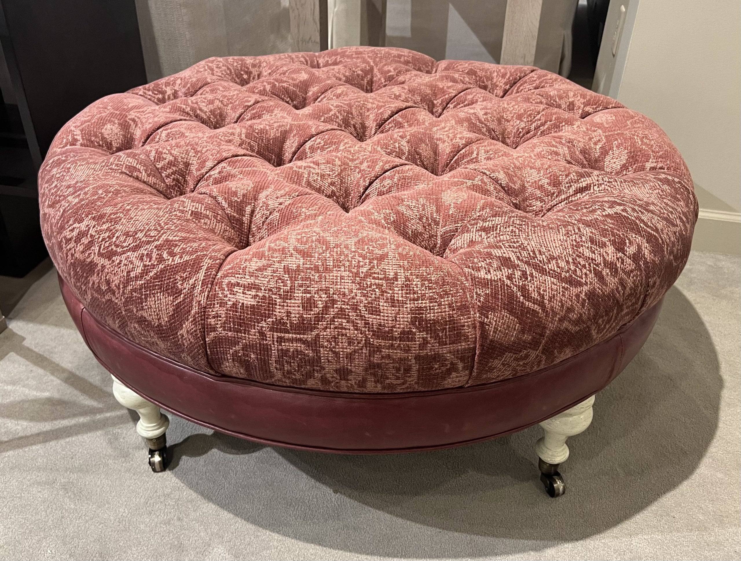 Jessica Charles 884/10107 Dinah Ottoman