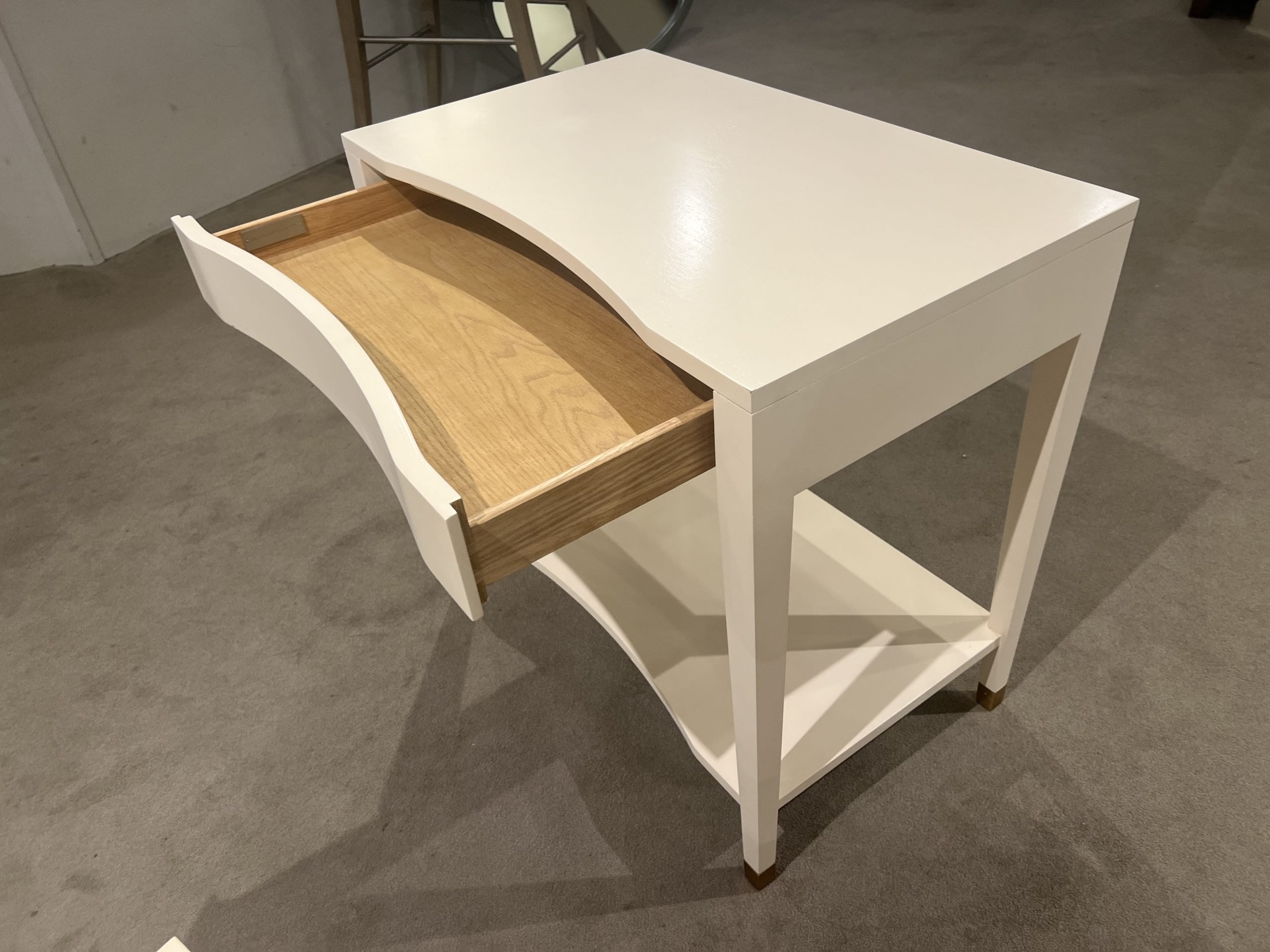 Highland House HH26-196/40 Stockwell Bedside Table Highland House HH26-196/40 Stockwell Bedside Table