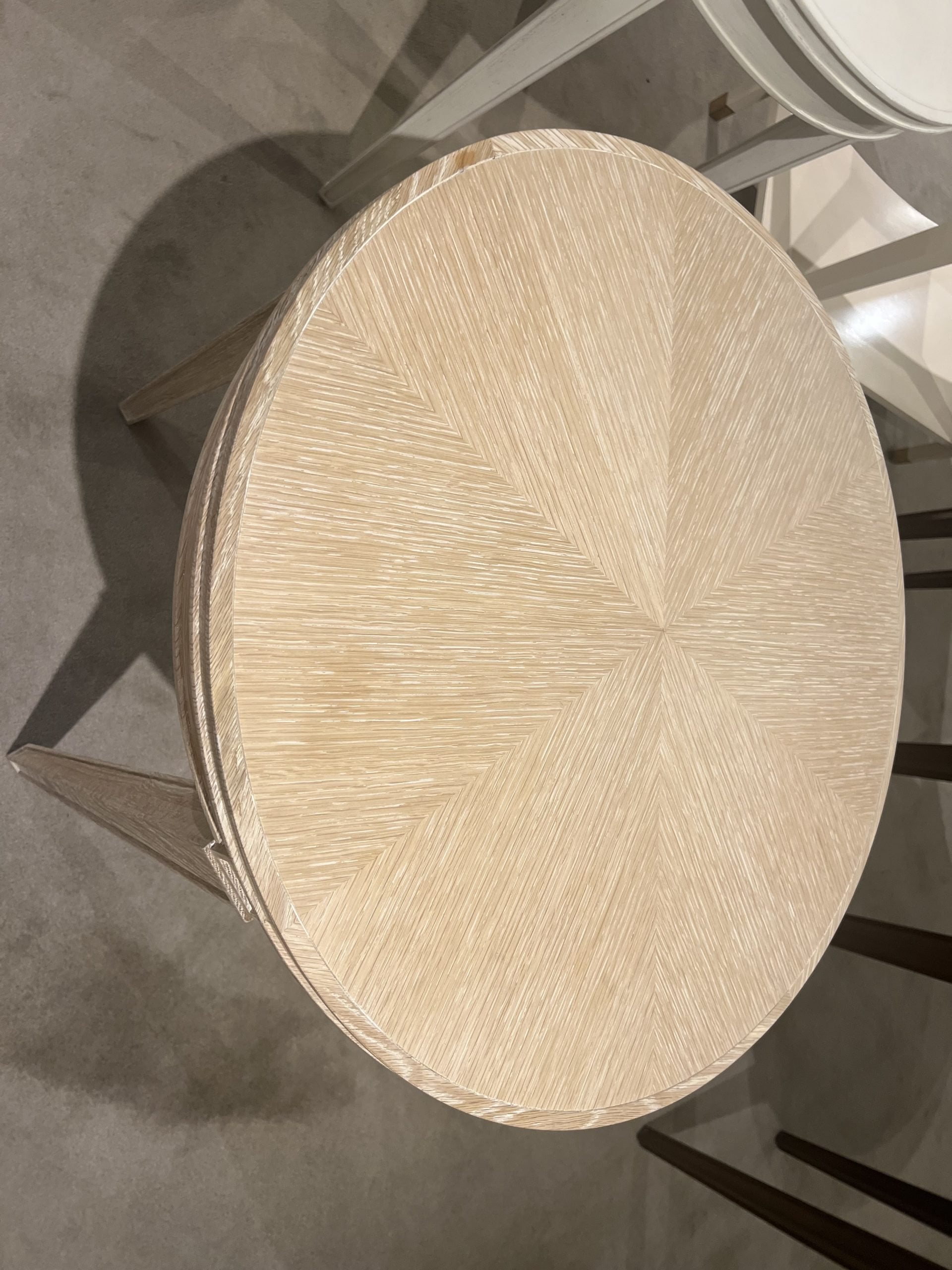 Highland House HH26-138/40 Lennox Side Table Highland House HH26-138/40 Lennox Side Table