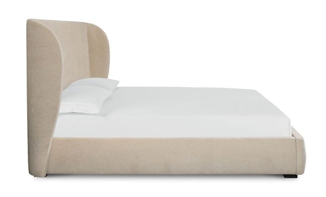 Bassett Furniture 2844-KP79-6446-0 Stacy Cal. King Upholstered Platform Bed Bassett Furniture 2844-KP79-6446-0 Stacy Cal. King Upholstered Platform Bed