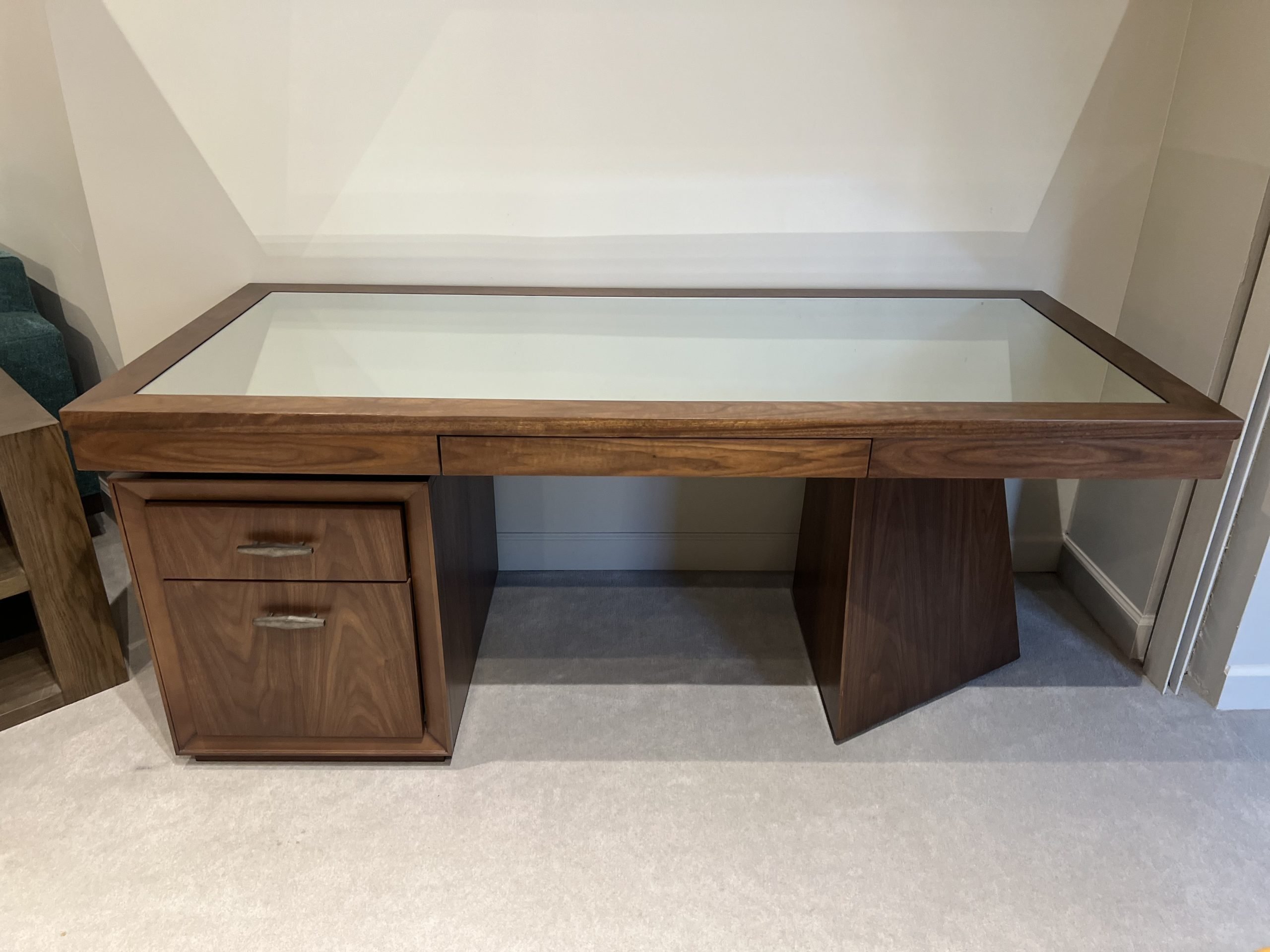 Century C9H-761/60 Compositions Desk