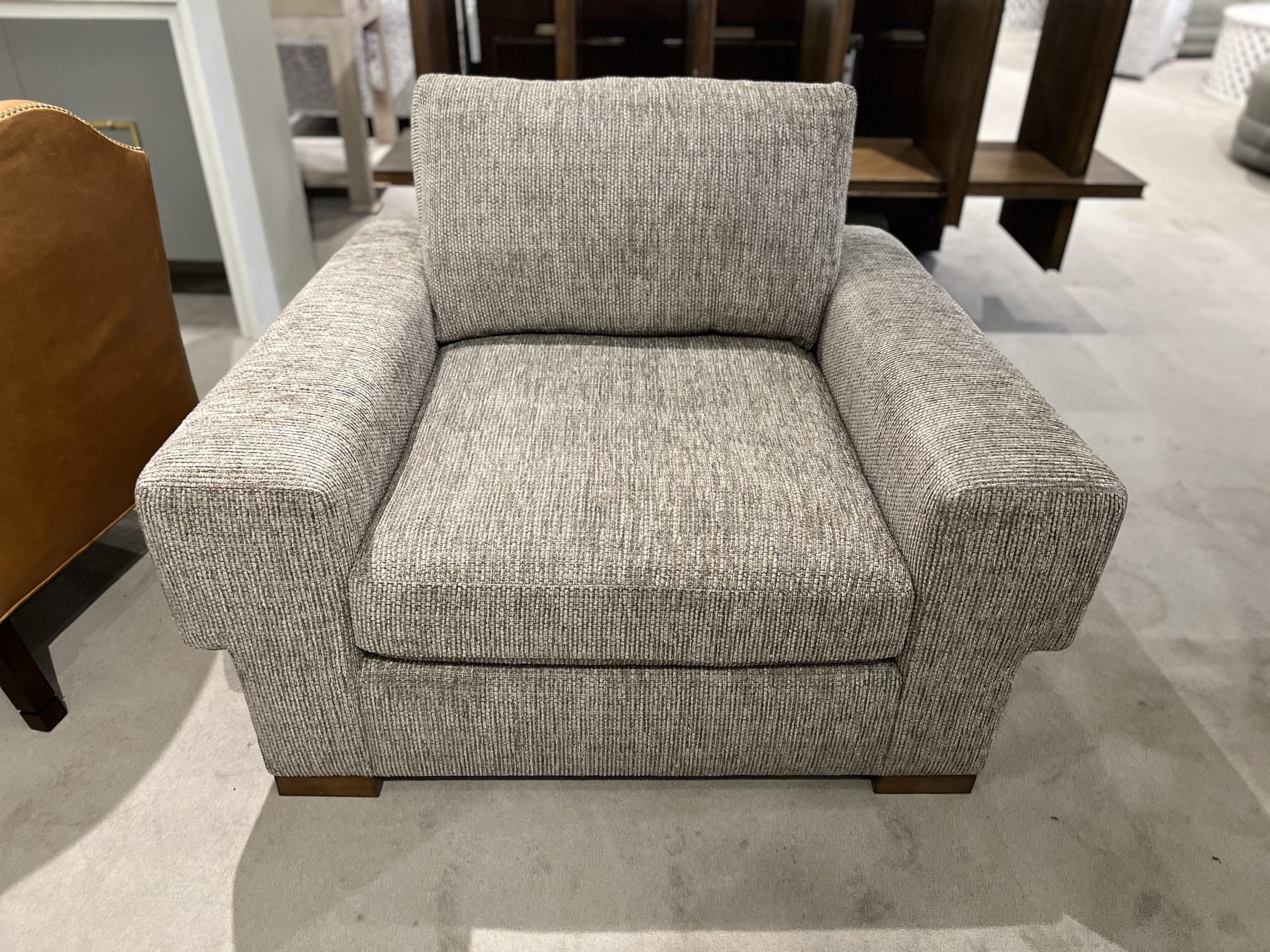 Century LTD7100-6/230 Great Room Chair