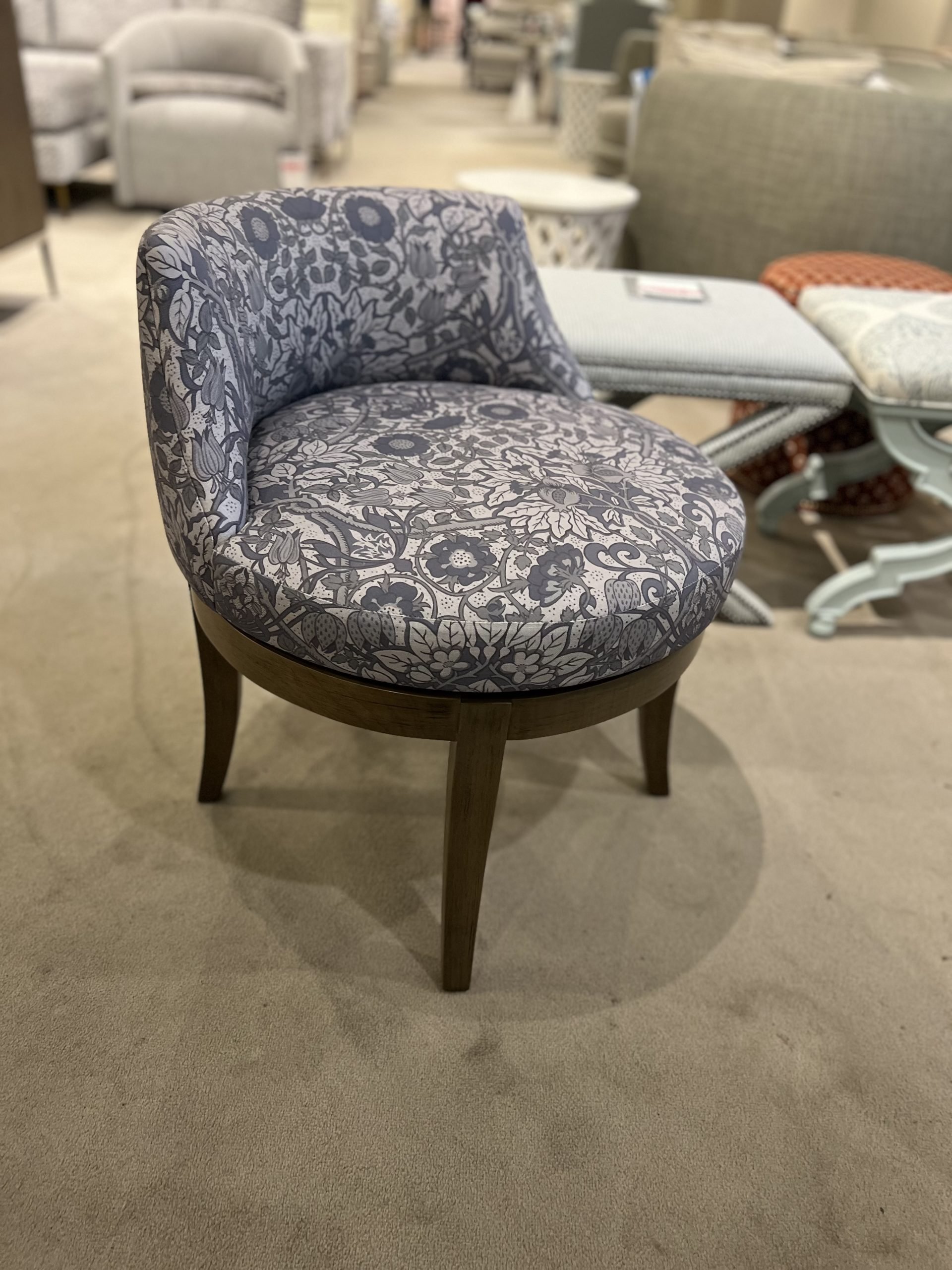 Jessica Charles 356-MS/10403 Jacqueline Memory Swivel Chair