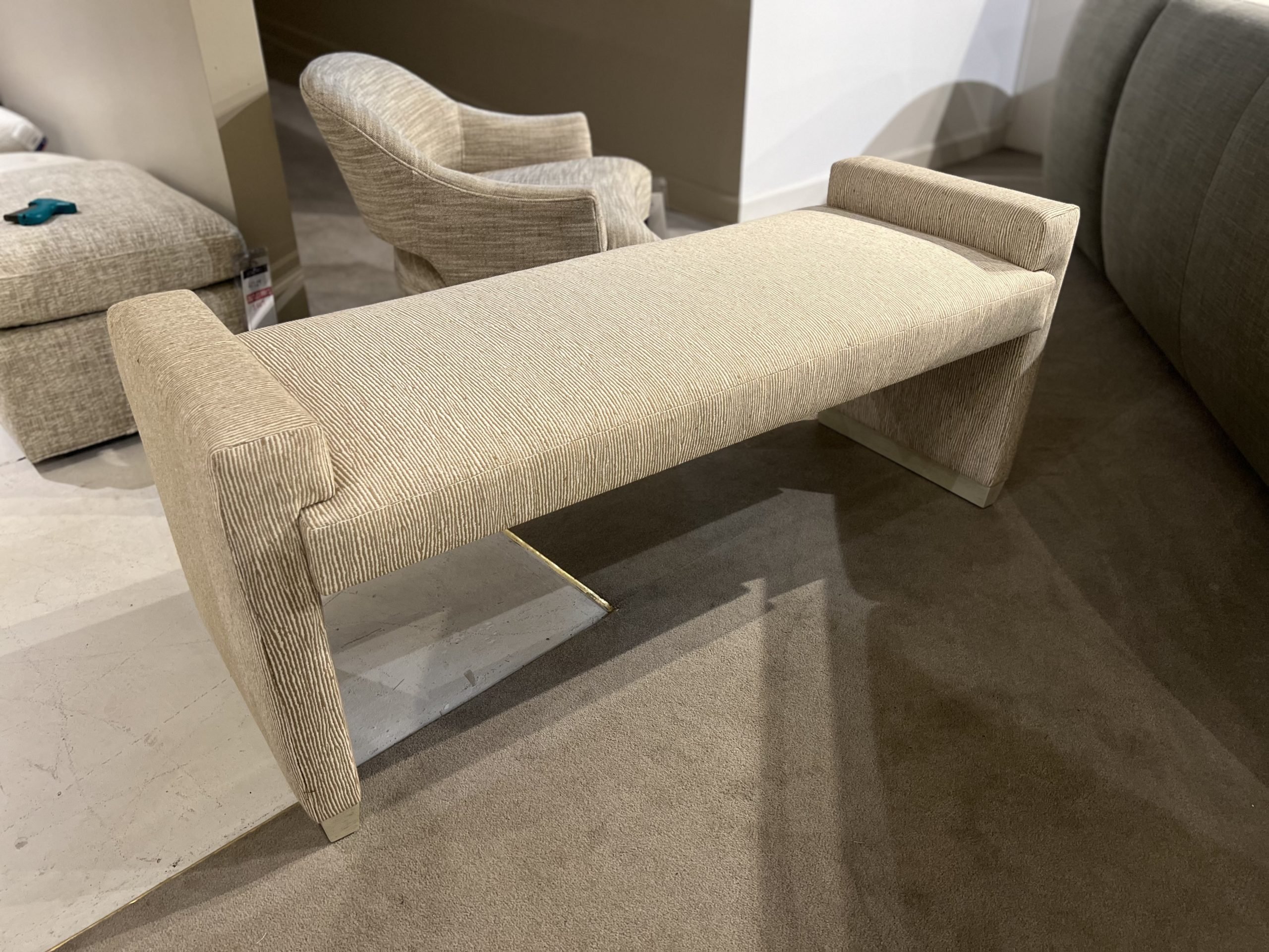 Jessica Charles 62-54NB/10401 Dana Bench w/ no buttons