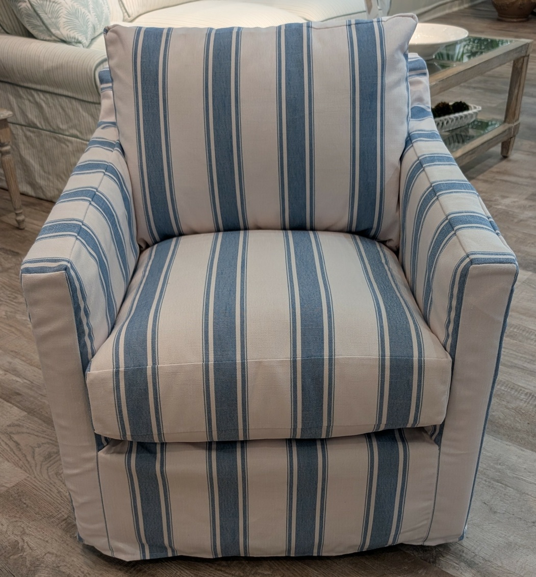 Four Seasons AC97G MILES SWIVEL GLIDER Four Seasons AC97G MILES SWIVEL GLIDER