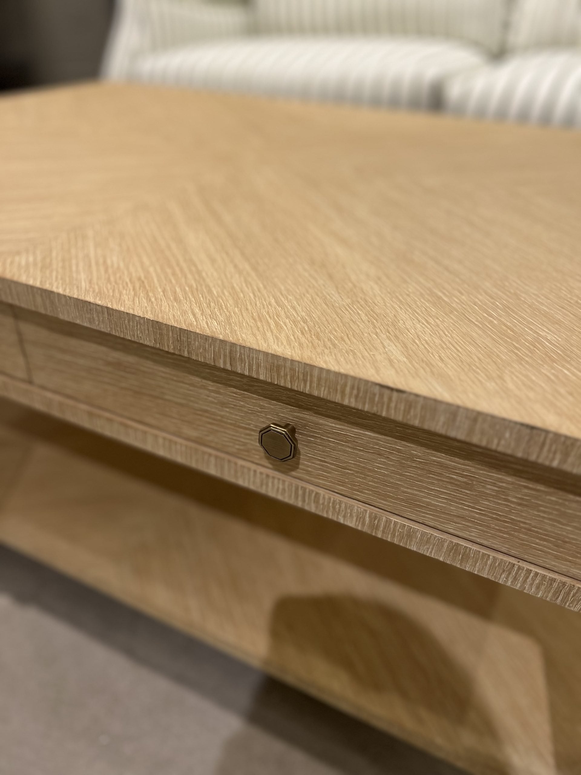 Maitland-Smith 8424-33/70 Effie Cocktail Table Maitland-Smith 8424-33/70 Effie Cocktail Table