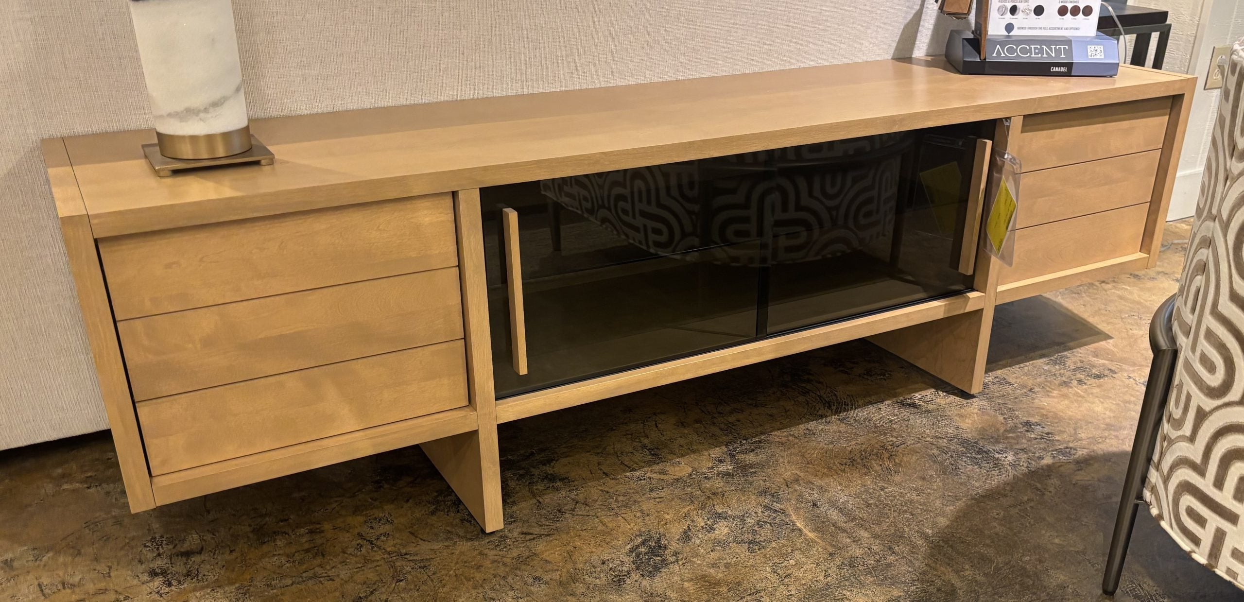 Canadel MED-08023-2020 Media Unit