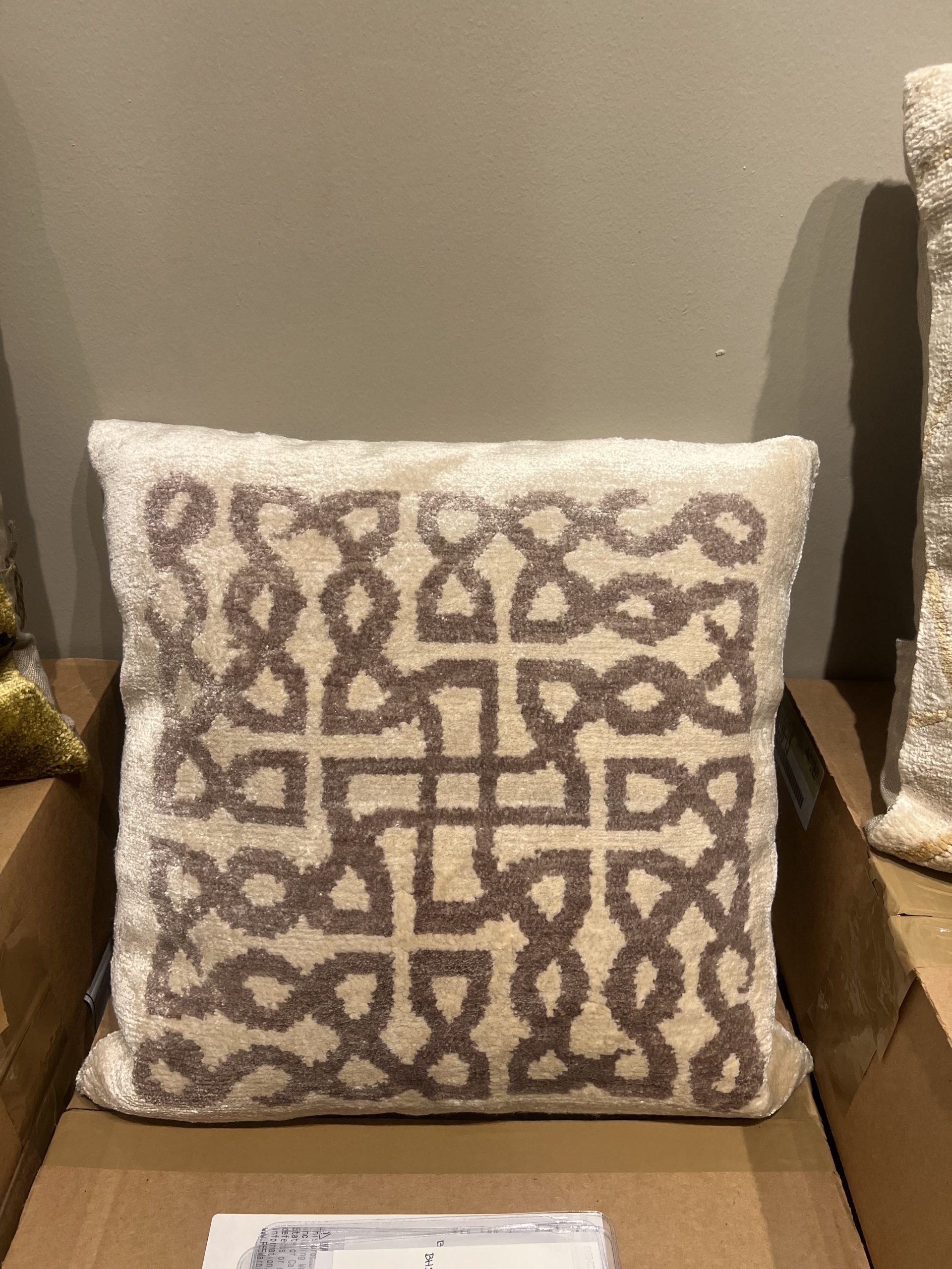 Maitland-Smith 8396-15/110 Labyrith Cream Pillow