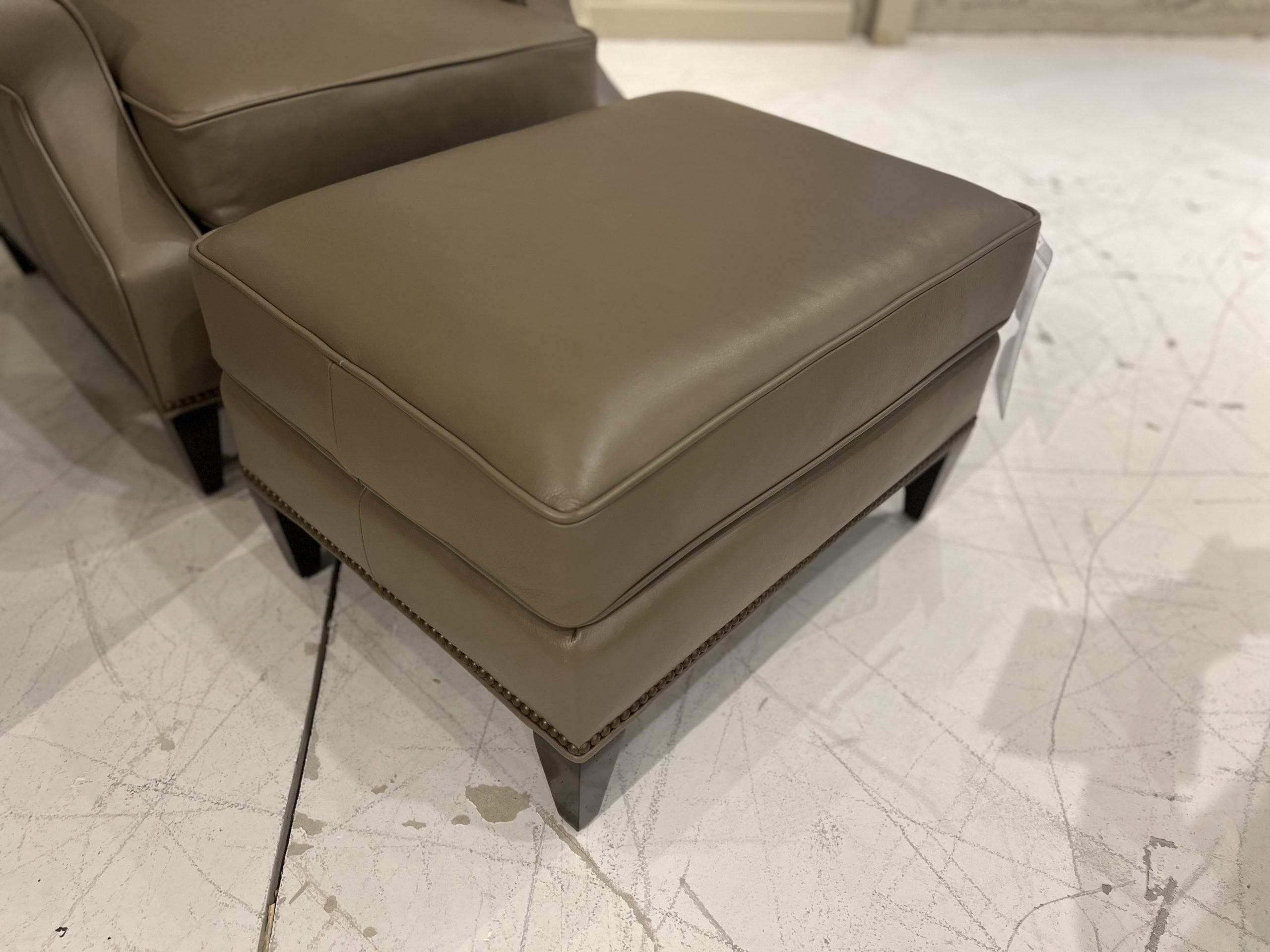 Hancock and Moore 2YCO/00723 Your Way Classic Ottoman