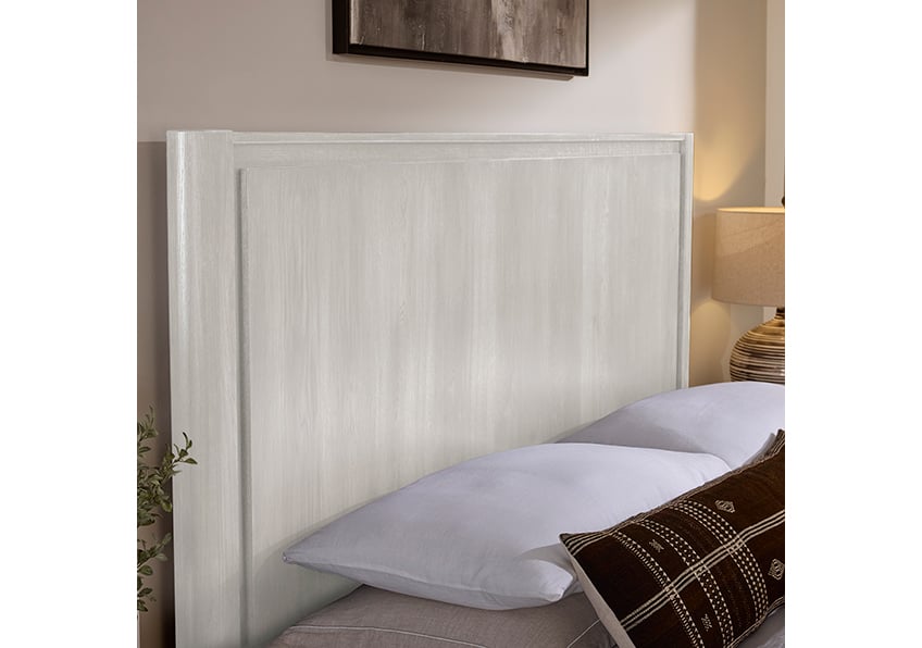 Vaughan Bassett 844-668-866-922-MS1 King Radius Poster Bed In Soft White Oak Vaughan Bassett 844-668-866-922-MS1 King Radius Poster Bed In Soft White Oak