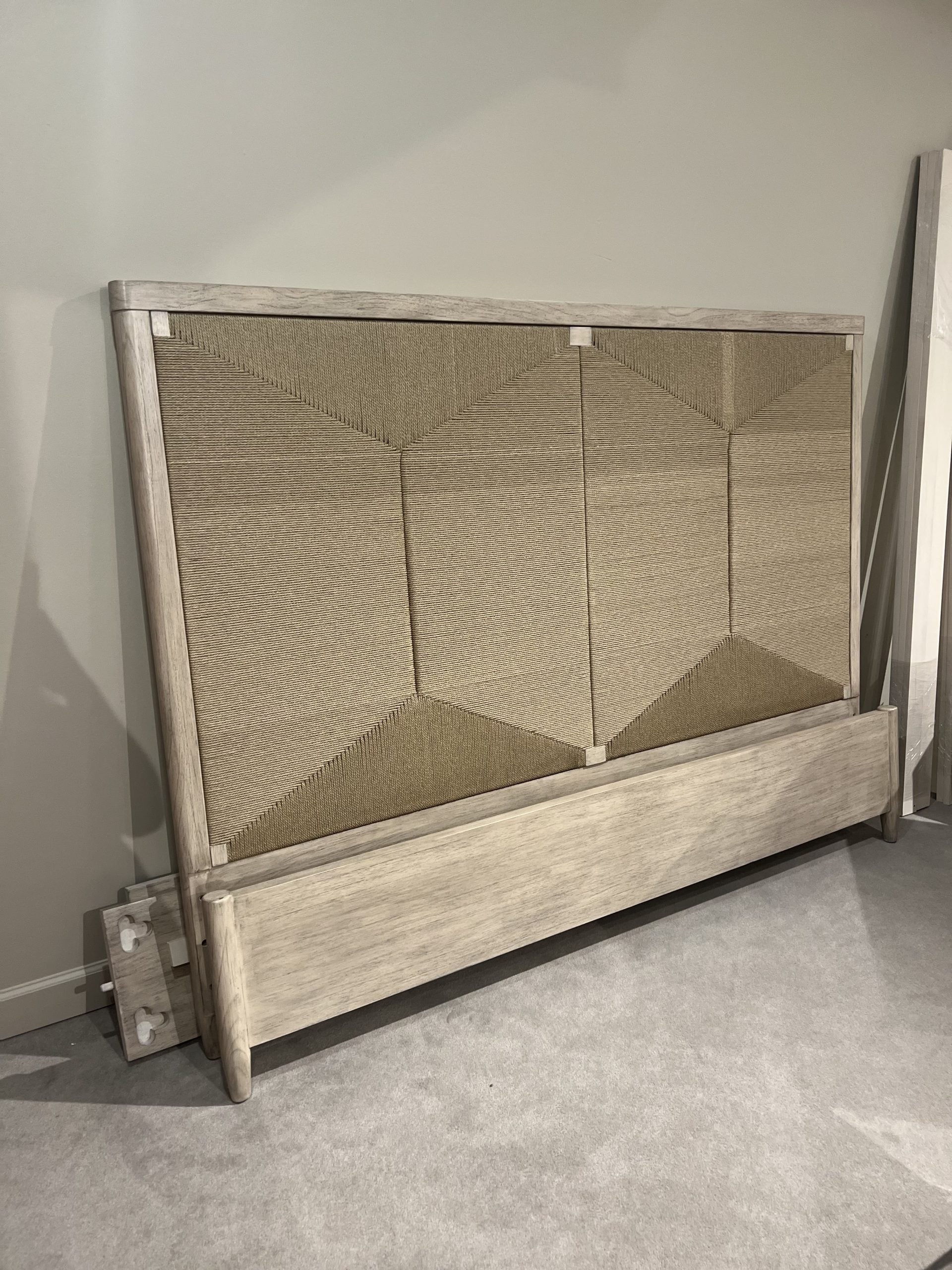 Century CT6120K/130,140,150,160 Palmetto King Bed