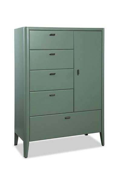 Durham Furniture 257-162 Caledon Gentlemen's Chest