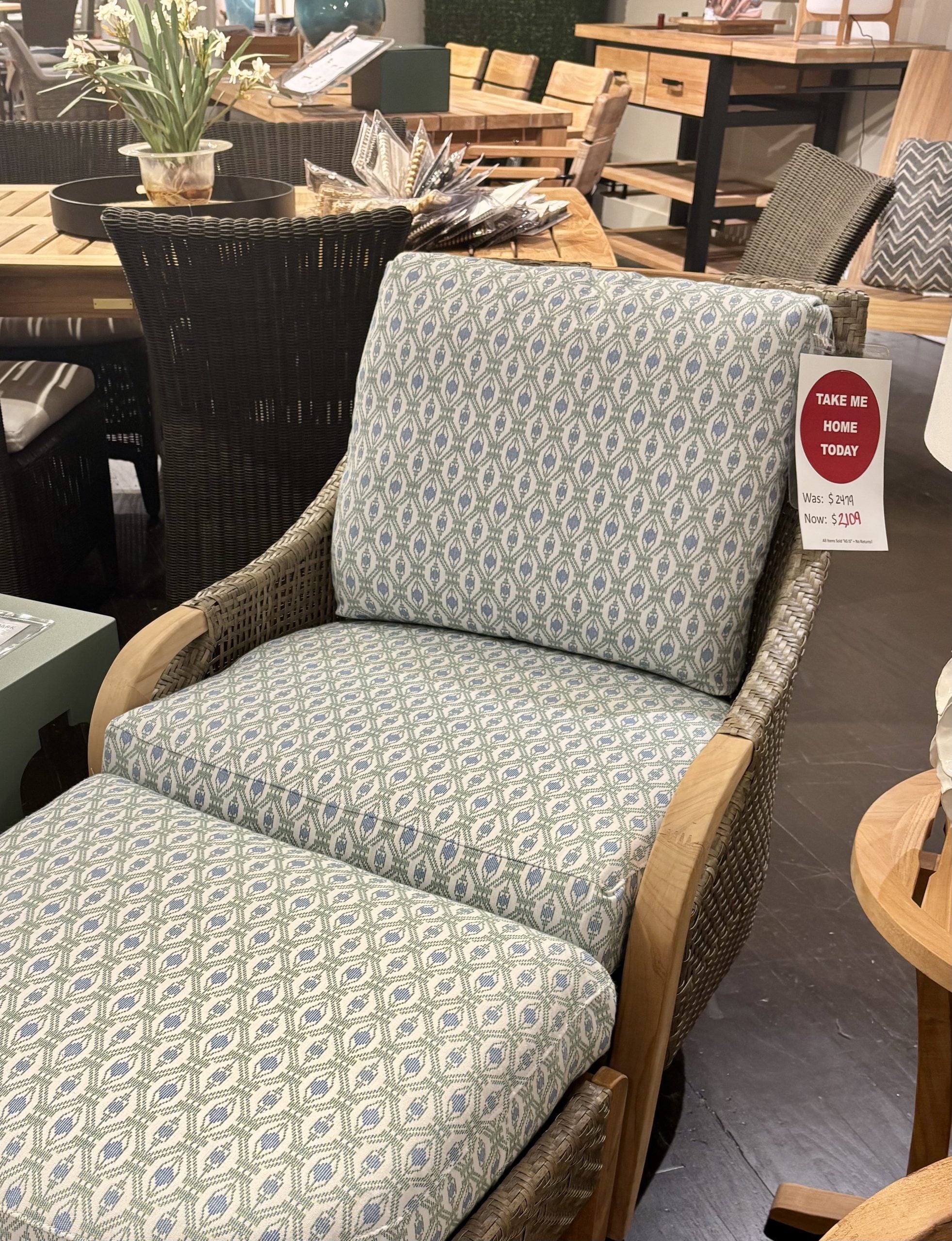 Lane Venture 371-01 Edgewood Lounge Chair