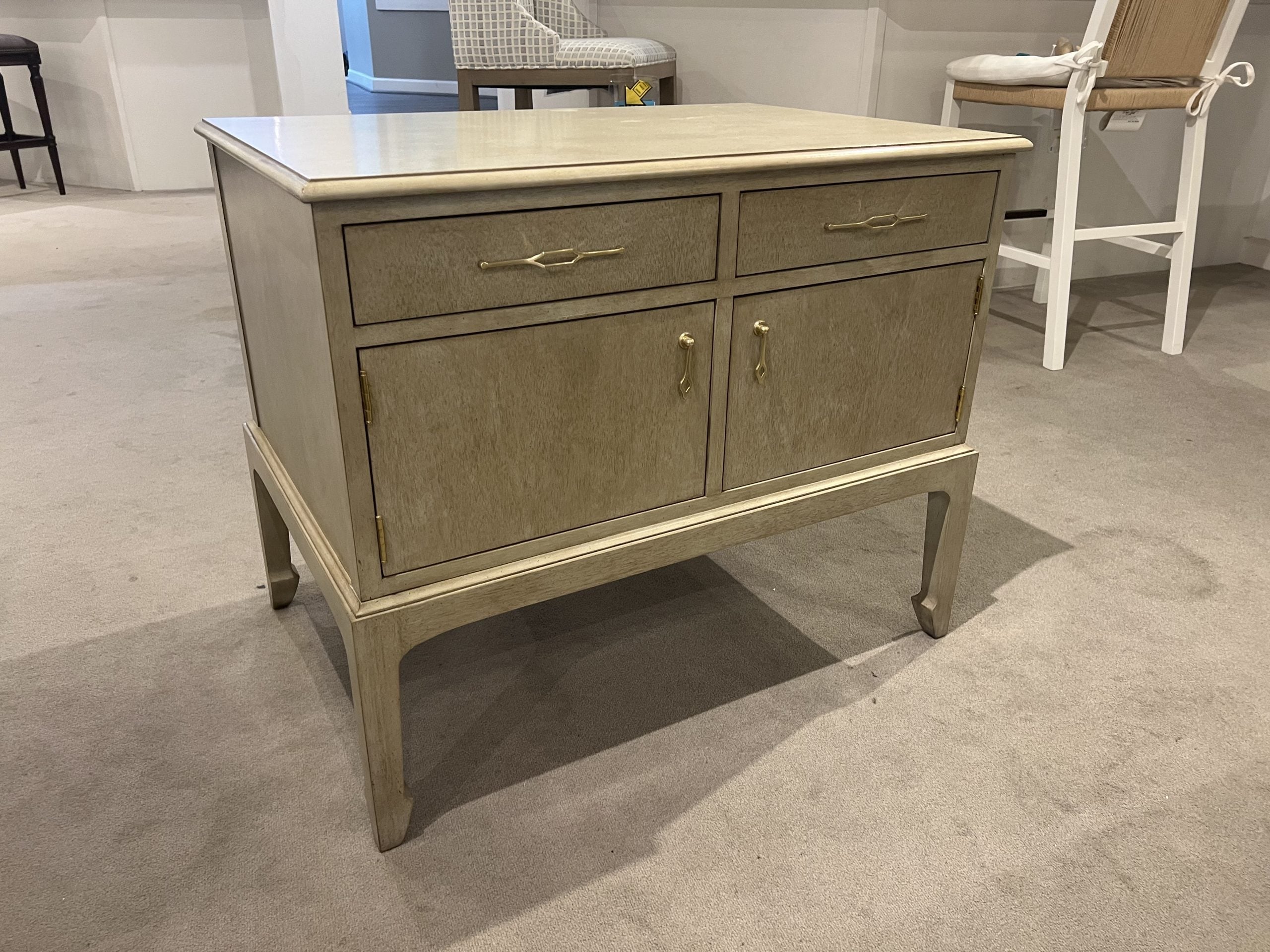 Century AE9-205/30 Everett Nightstand