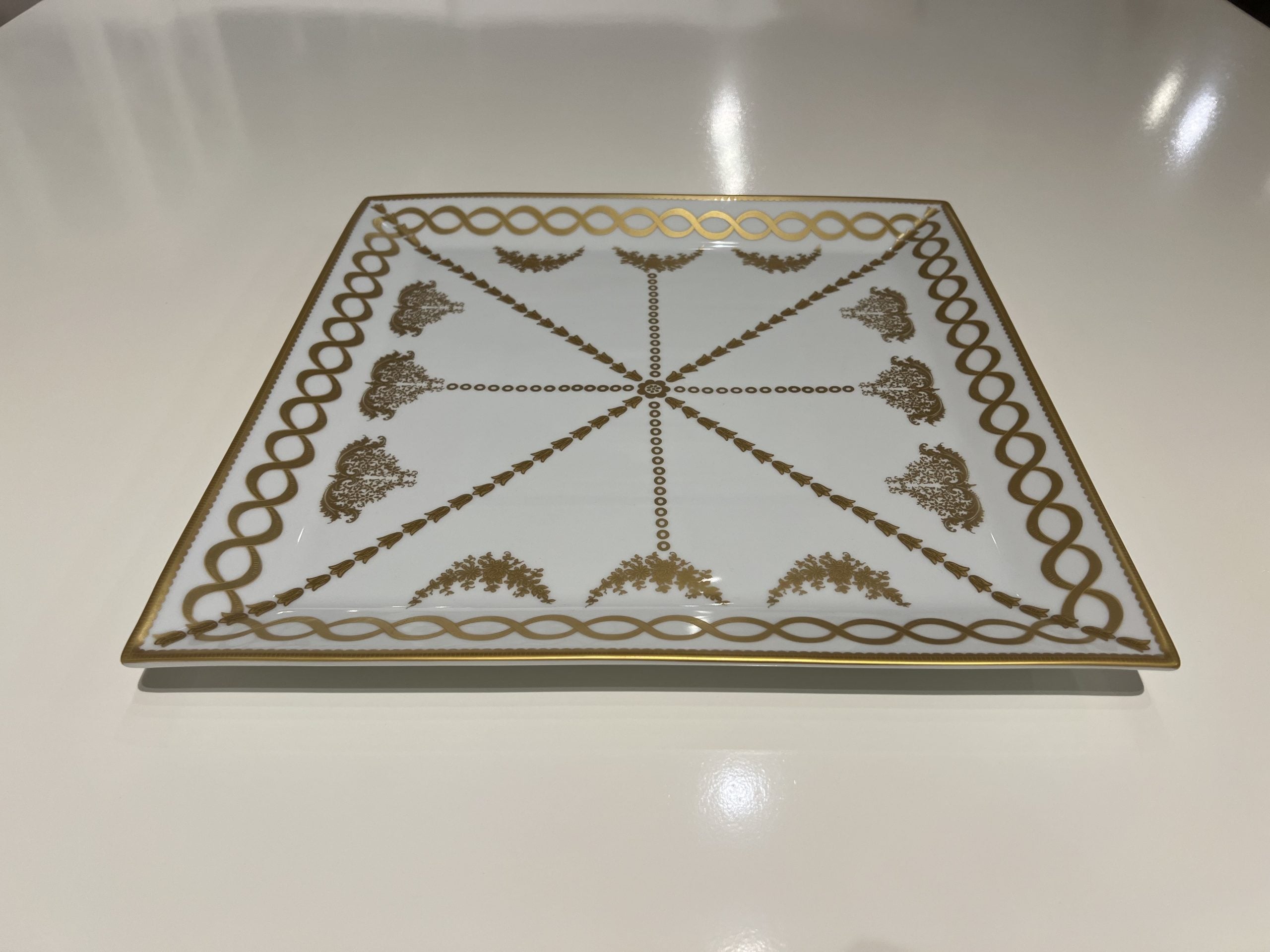 Maitland-Smith 8374-25/40 Gold and White Square Tray