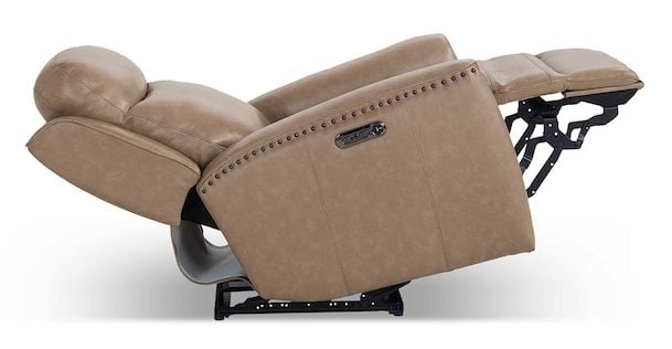 Bassett Club Level 3793-P0W Douglas Leather Zero Gravity Power Recliner - Douglas Wheat Bassett Club Level 3793-P0W Douglas Leather Zero Gravity Power Recliner - Douglas Wheat