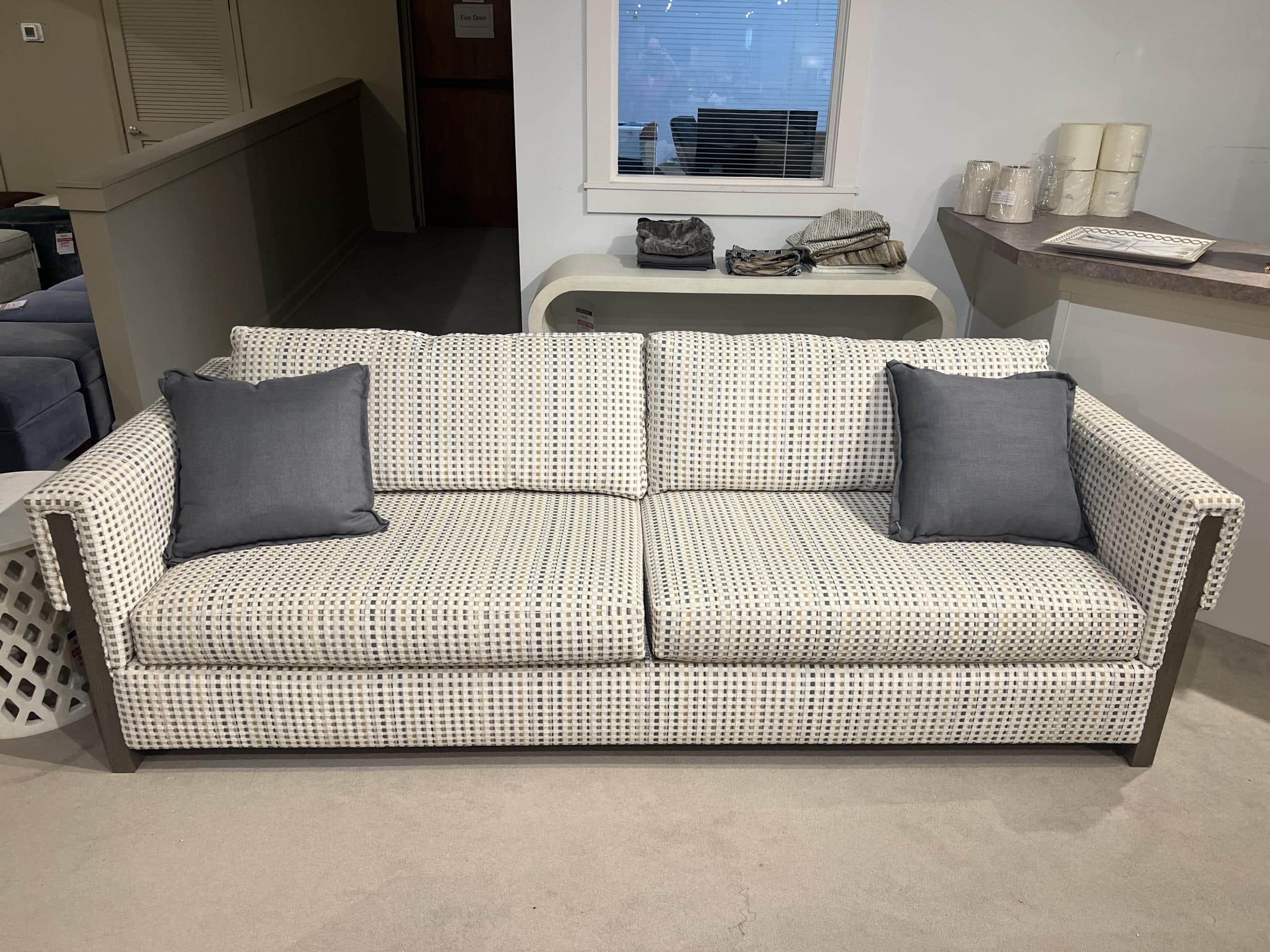 Century LTD5308-2/70 Woodbury Sofa Century LTD5308-2/70 Woodbury Sofa