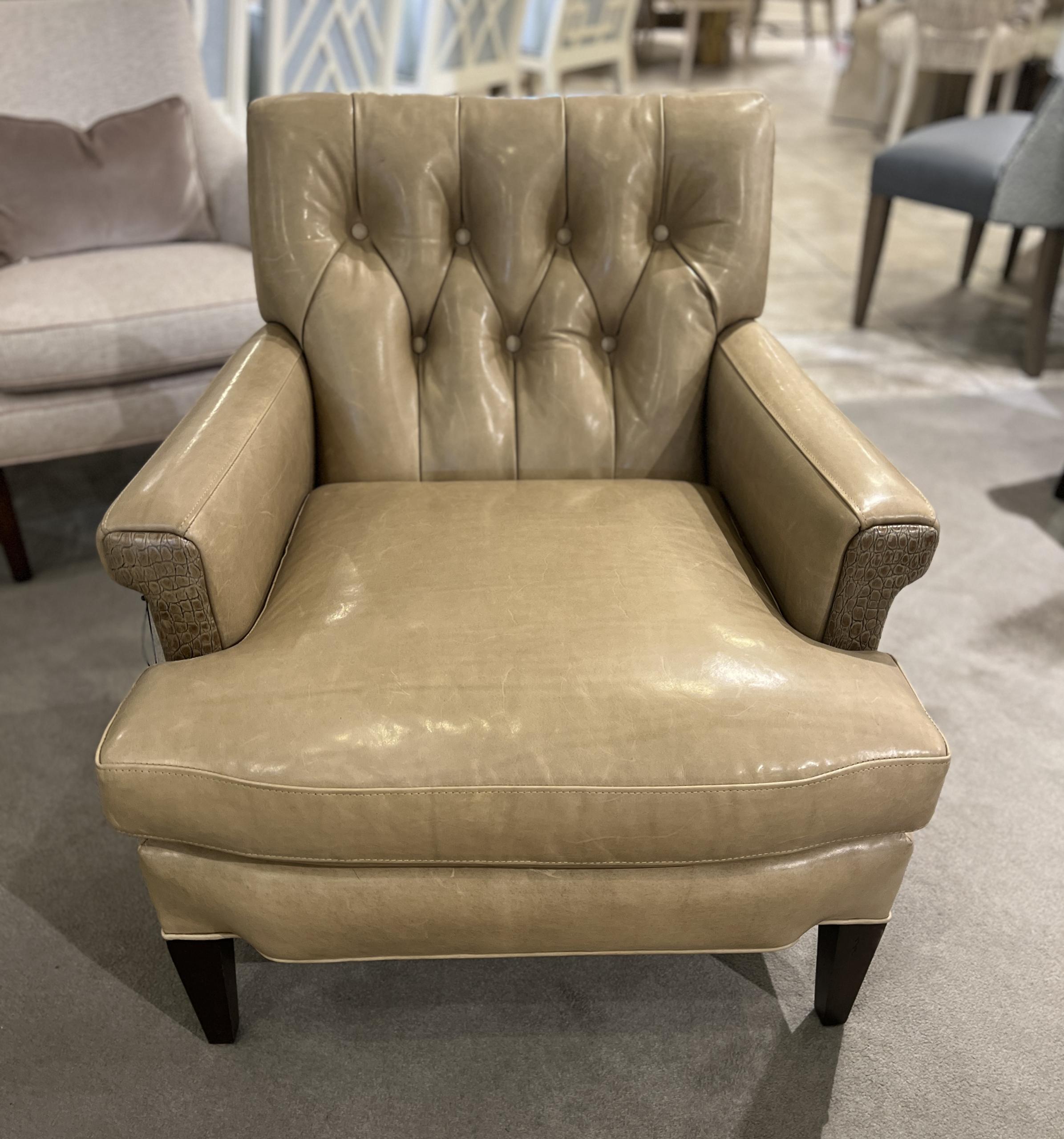 Hancock and Moore 6688-1/384 Kindred Chair at Factory Outlets by Hickory Park