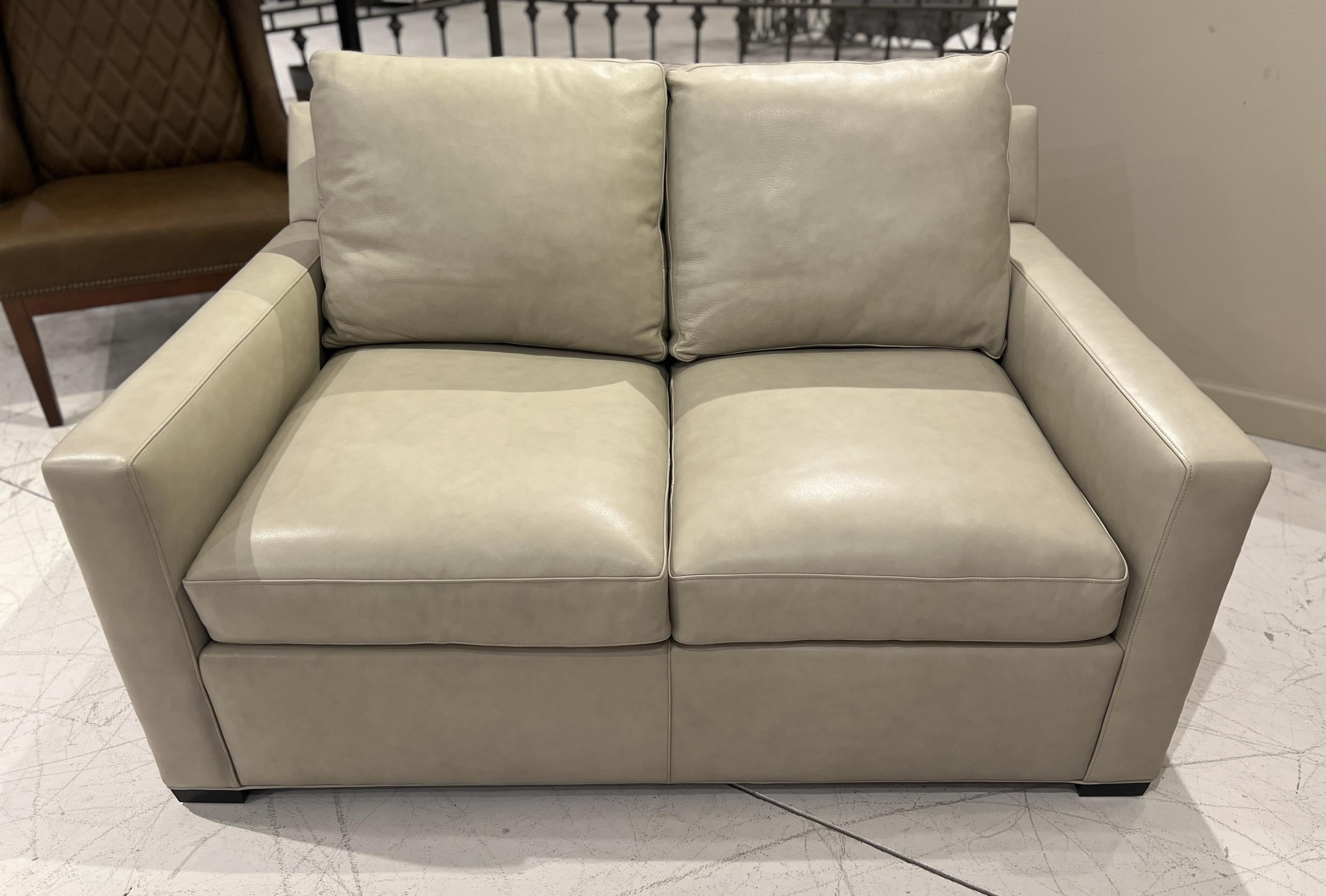 Hancock and Moore E6869-2-BIS/1408 Lawson Loveseat